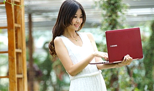 Ѥ��һ�� ����ATIV Book 5������Ůͼ��